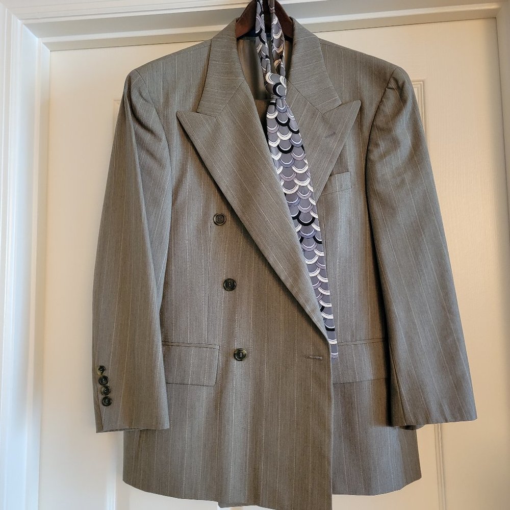 Men's suit
